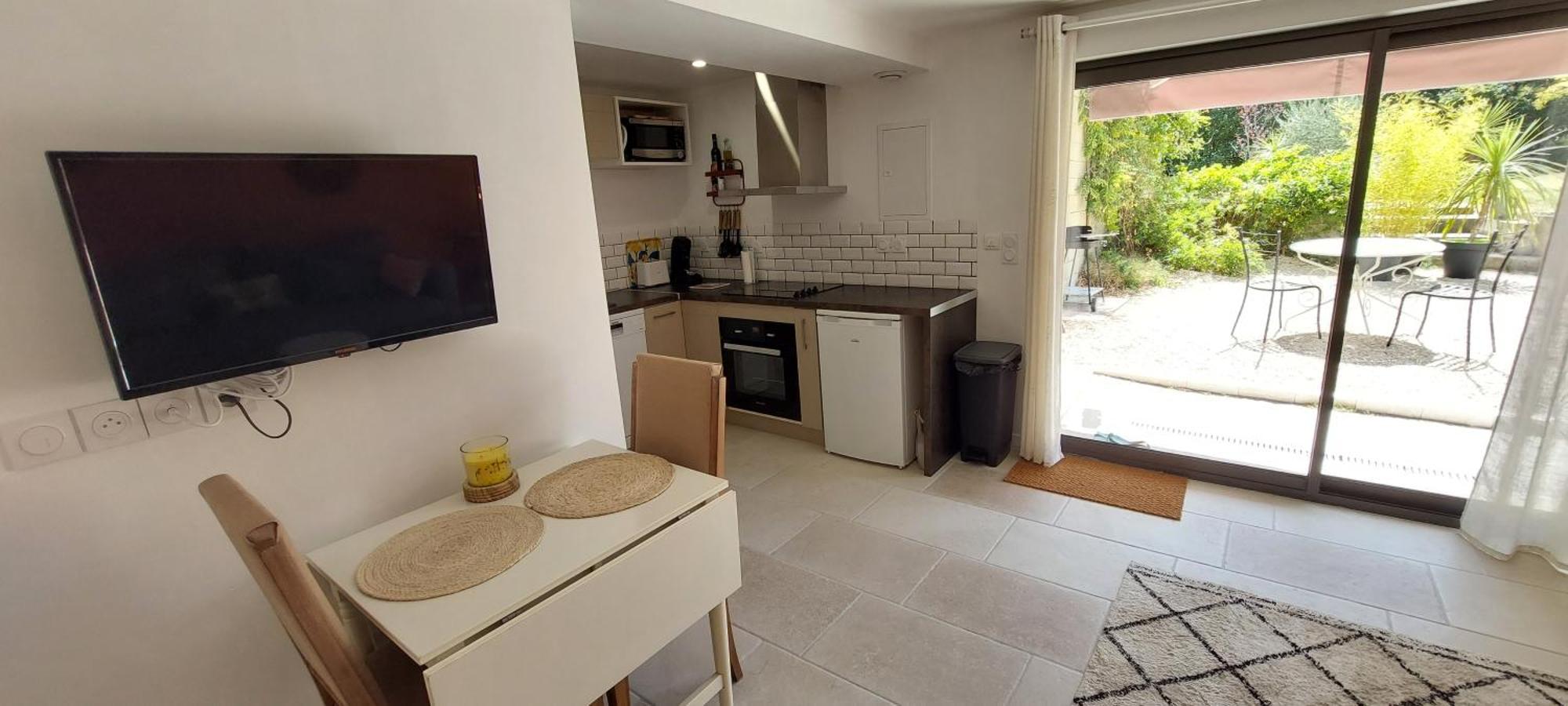 Myluberon-Appartement Au Pied Du Luberon Lauris Exterior photo